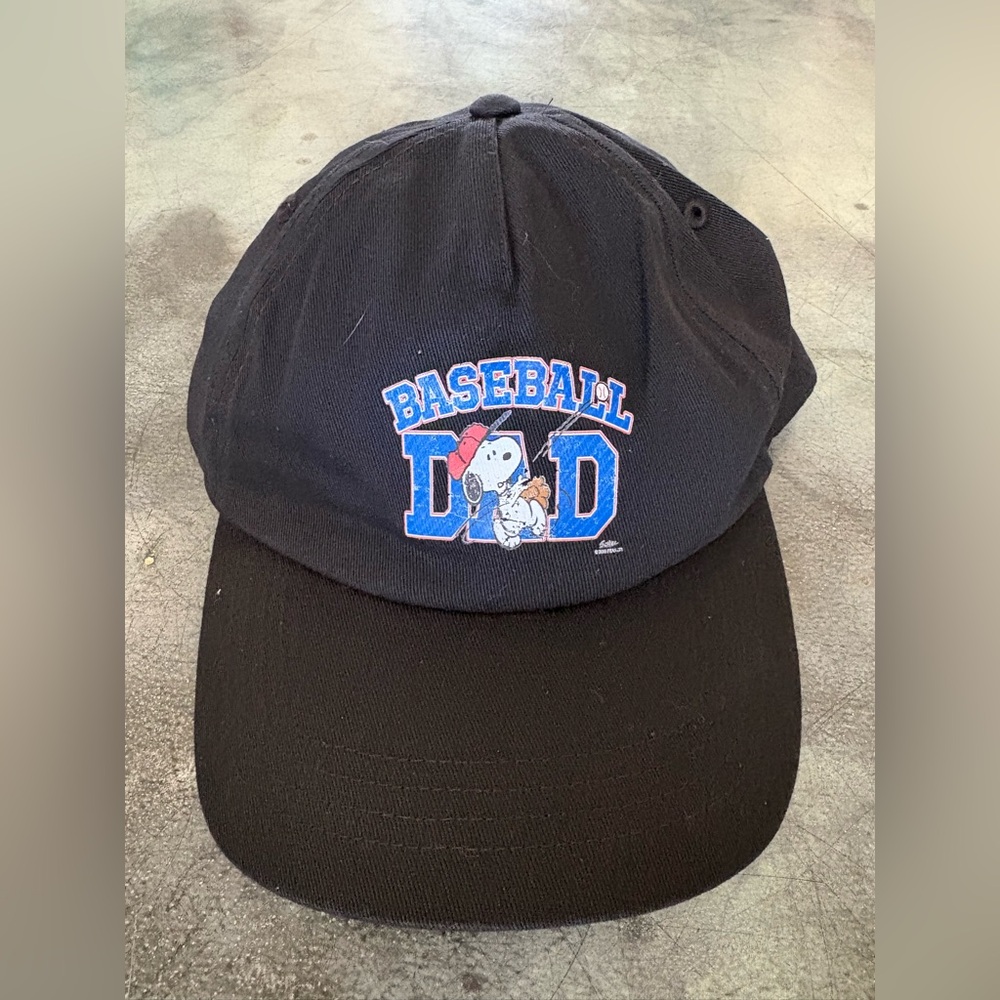 NWOT, Men’s Snoopy black baseball cap, one size, G97